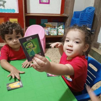 Salonm2usomesas04d15